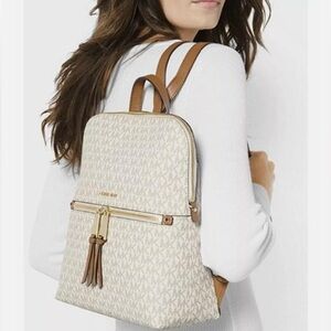 Michael Kors Dallas Medium Signature Backpack
